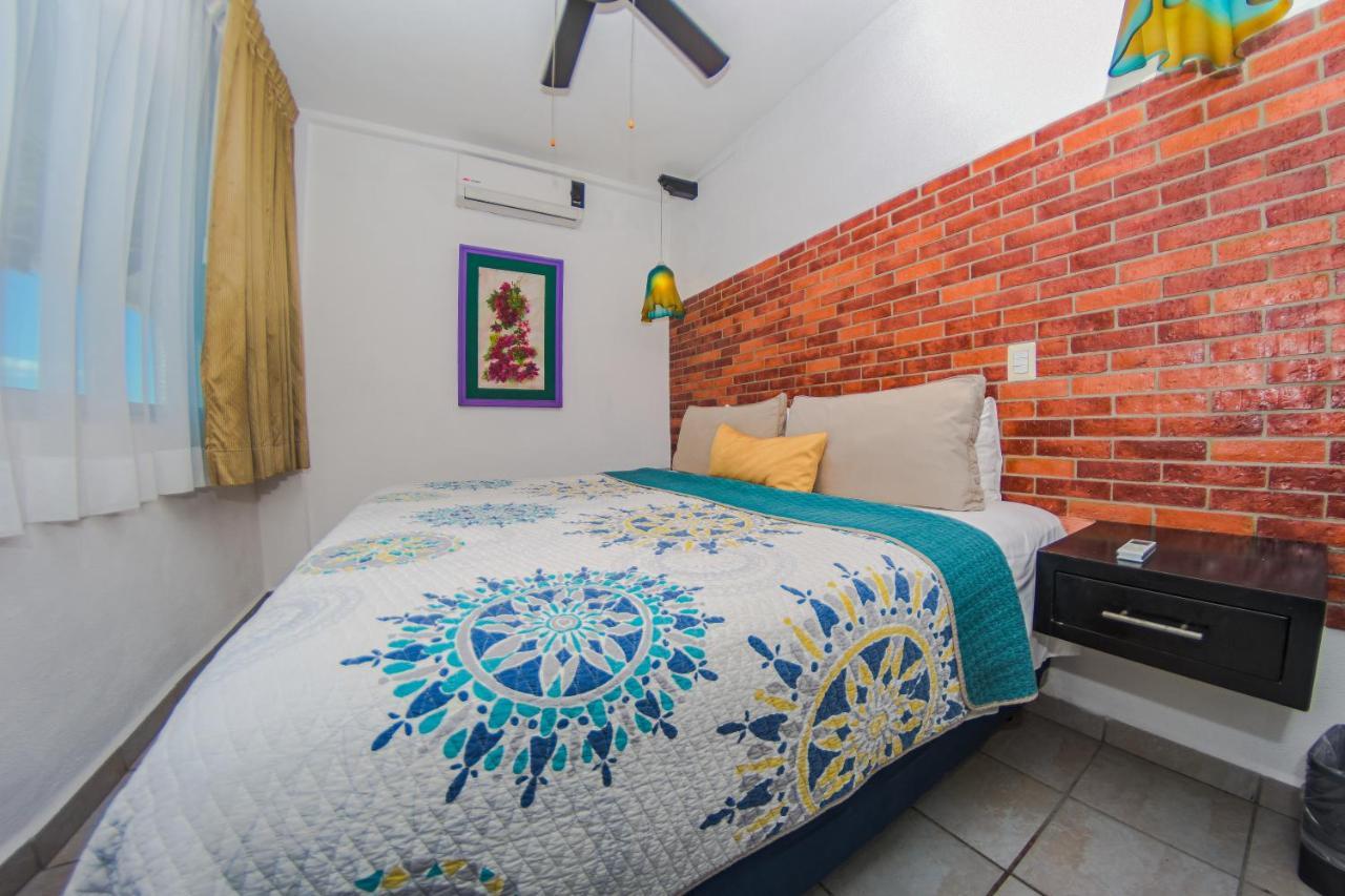 Hotel Suites Nadia Puerto Vallarta Exterior photo